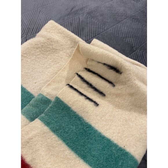 Vintage Hudson Bay HBC 4 Point Stripes Large Wool Blanket Throw Made in England - Picture 13 of 16